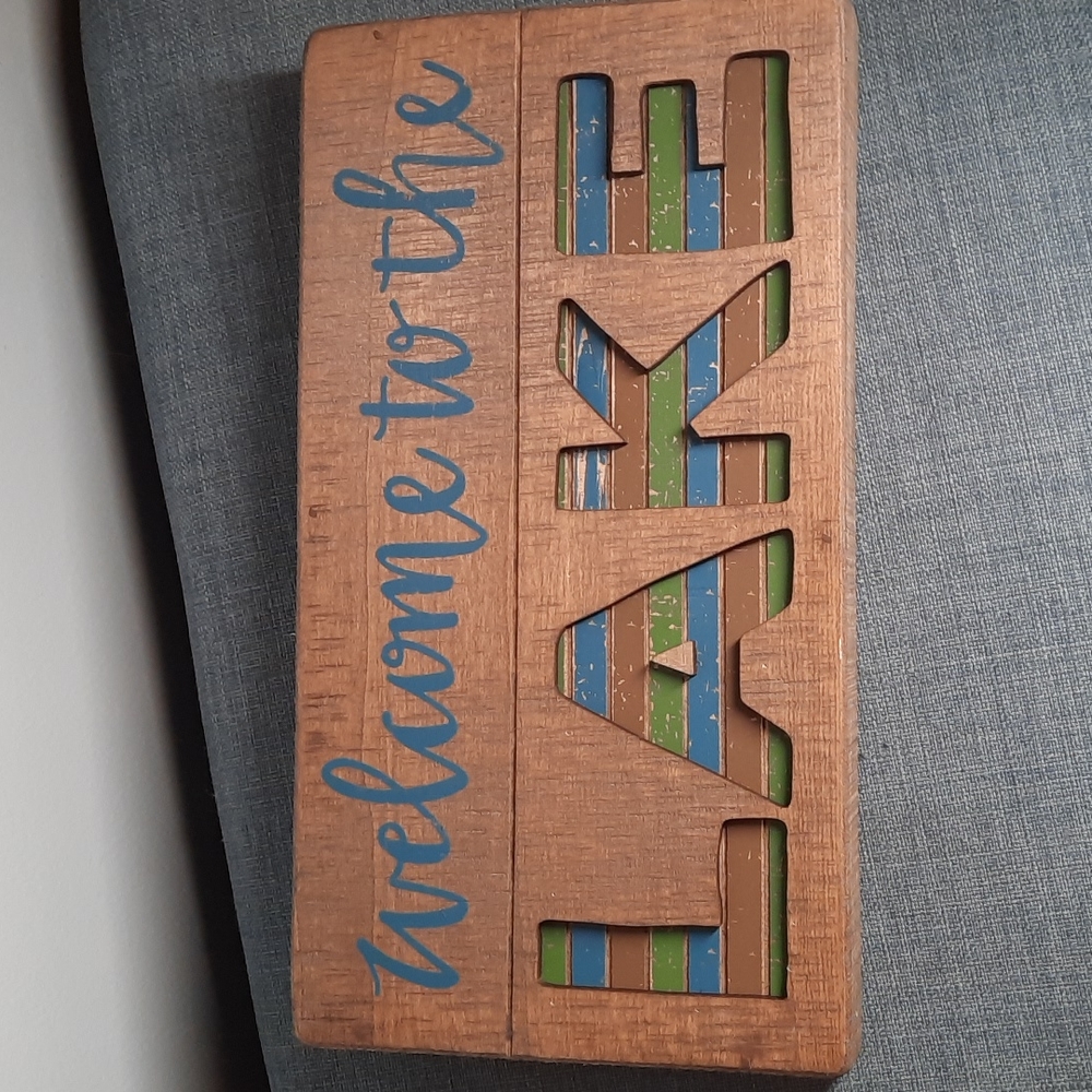 Wall Hanging Shelf Sitter Welcome To The Lake